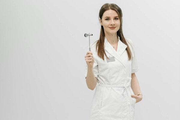 Comment les Régulations Émergentes Révolutionnent le Secteur Pharmaceutique